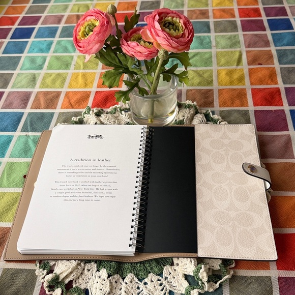 🌸 COACH NOTEBOOK IN SIGNATURE CANVAS 🌸 NWT🌸 - Picture 14 of 16
